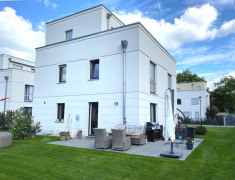 Hausansicht v. Garten