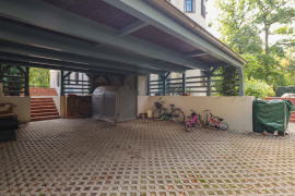 Großes Carport