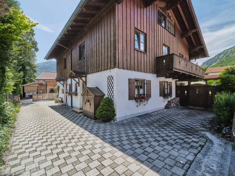 Alpen-Immo_Doppelhaushälfte_Neuhaus_1