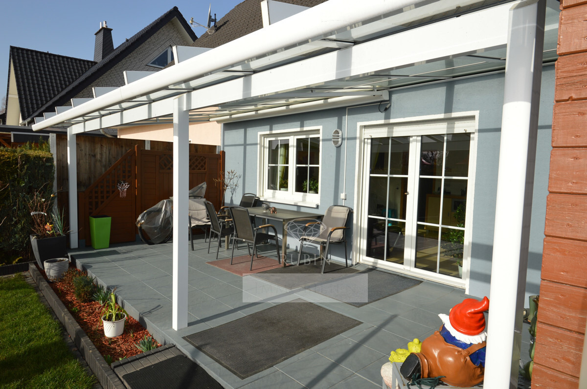 Überdachte Terrasse