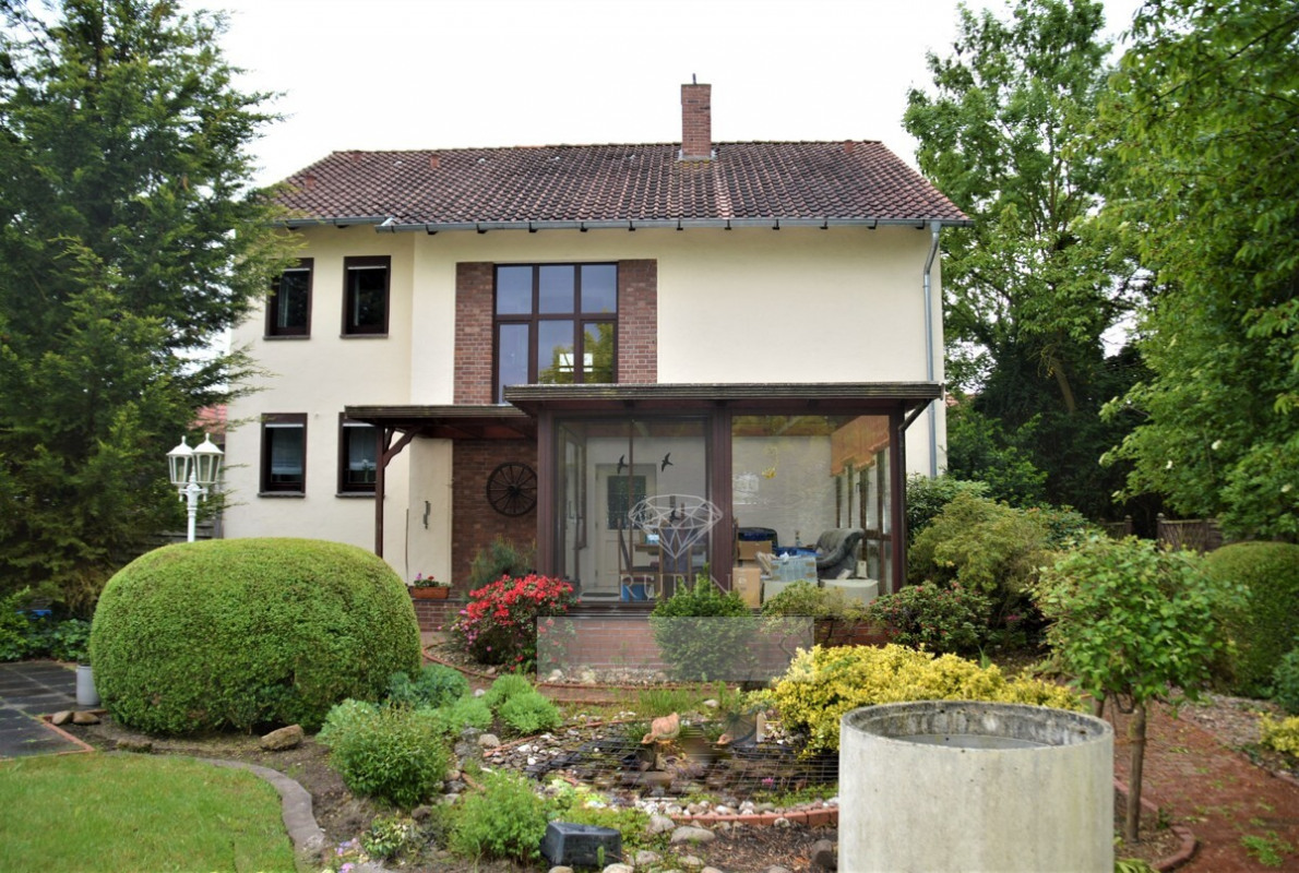Wintergarten, Garten mit Teich 