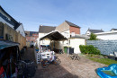 Rückansicht mit Blick in den Hof
