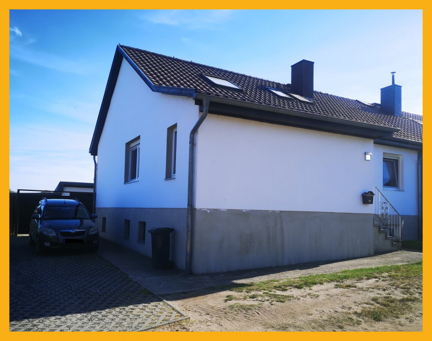 Seitansicht Hofeinfahrt