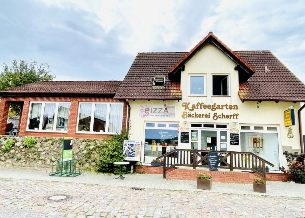 Straßenseitige Ansicht