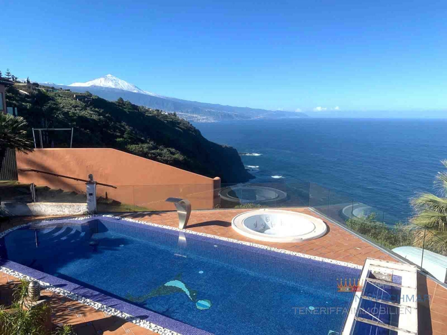 1299V_Blick auf Küste+Pool+Teide