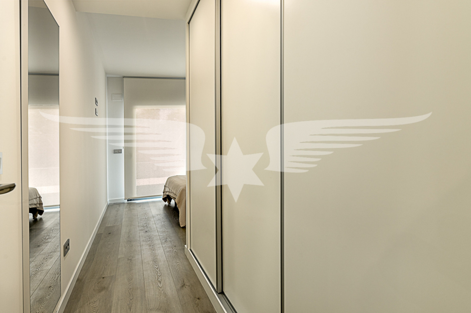 Schlafzimmer 1