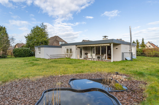 Einfamilienhaus mit großem Garten
