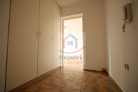 Flur mit Einbauschrank