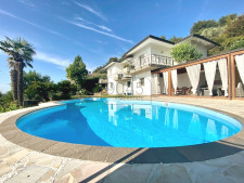 Villa mit Seeblick und Pool in Padenghe sul Garda - Gardasee