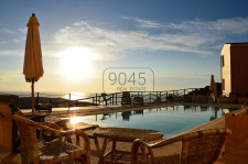 Offmarket: kleines Hotel mit Pool und Blick auf das Mittelmeer in Budoni - Sardinien