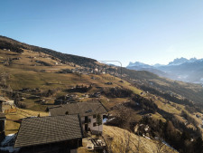Geschlossener Hof mit Panoramablick in Latzfons / Klausen - Südtirol