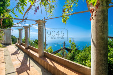 Villa mit atemberaubendem Meerblick in Conca dei Marini an der Amalfiküste - Kampanien