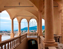 Historisches Schloss mit herrlichem Meerblick und Park an der Ligurischen Küste