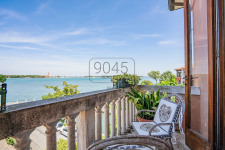 Lichtdurchflutete Wohnung mit Blick auf die Lagune in Lido von Venedig