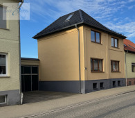 Straßenseite 2, neu