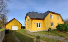 Doppelhaushälfte mit zwei Wohneinheiten