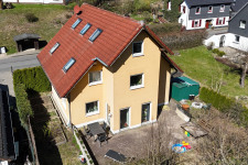 Haus und Terrasse
