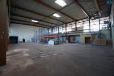 004 Hallenbereich 01