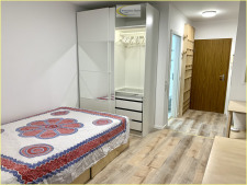 Wohn- und Schlafzimmer 