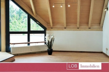 Küche Wohnzimmer  mit neu verlegtem Laminat