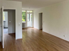 Schönes helles Wohnzimmer