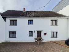 Vorderansicht Zugang Wohnung 2
