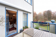 Balkon mit Blick in den Hofgarten