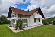 Außenansicht Bild 1 