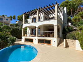 Villa mit Meerblick in Paguera zu verkaufen (2)