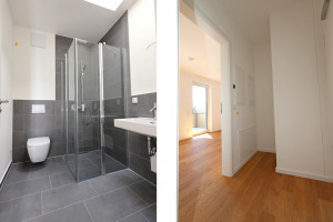 Bad und Eingangsbereich