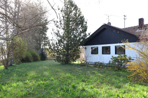 Grundstück mit Altbestand