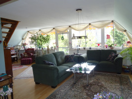 Wohnzimmer mit Loggiazugang I