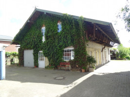 Wirtschaftsgebäude