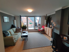 Wohnzimmer mit Loggiazugang