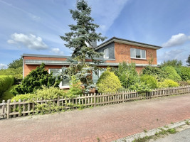 Haus komplett von links