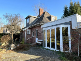 seitliche Sicht aufs Haus
