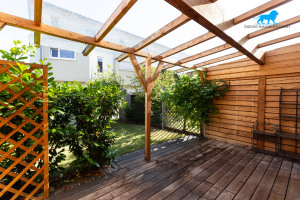 Terrasse mit Garten 1