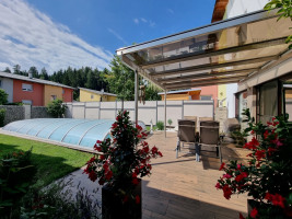 Garten mit Pool