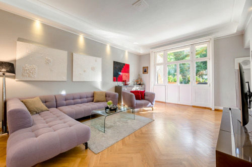 Wohnbereich mit Gartenzugang