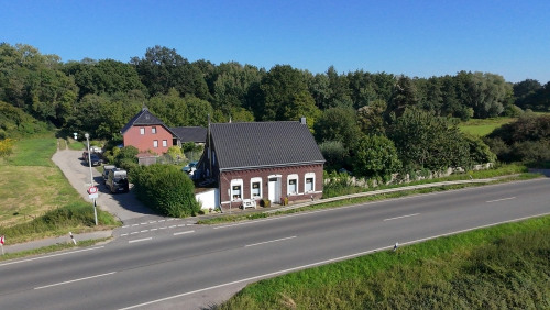 Haus inkl Garten Front