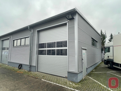 Halle 120m²