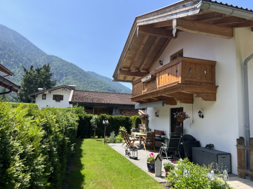Terrasse mit eigenem Gartenanteil