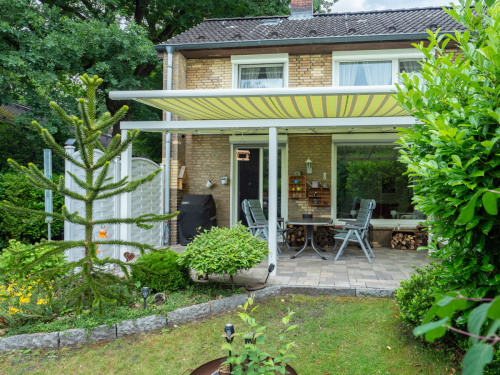 Terrasse mit Markise