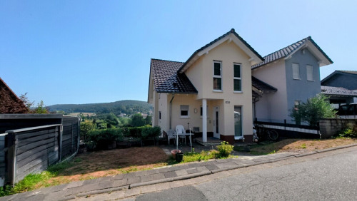 Modernes Zuhause mit Wohlfühlgarantie