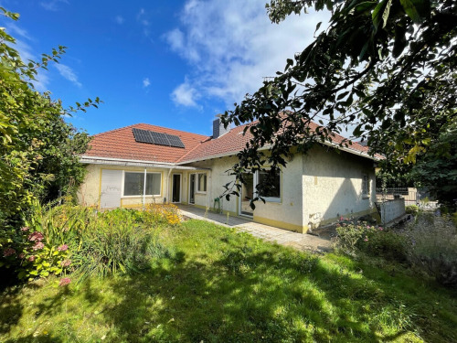 Bungalow mit Garten