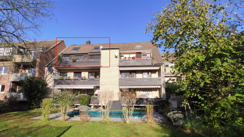 Rückansicht mit Swimming-Pool