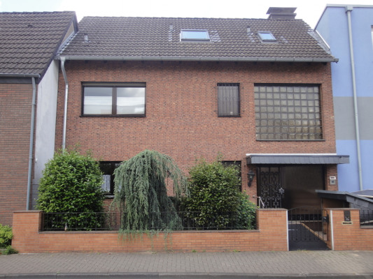 Ansicht Strassenseite