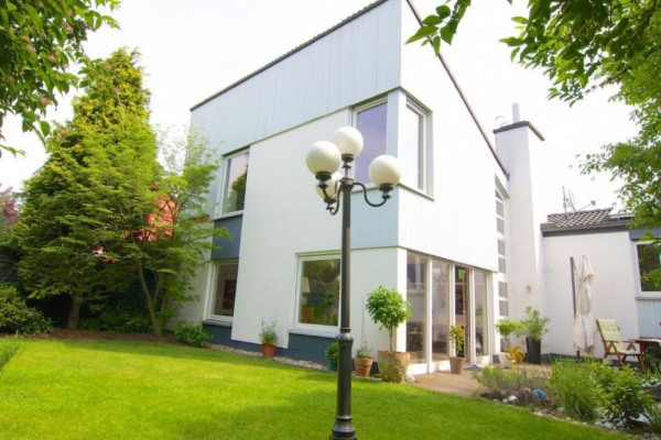 Ansicht Gartenseite.png