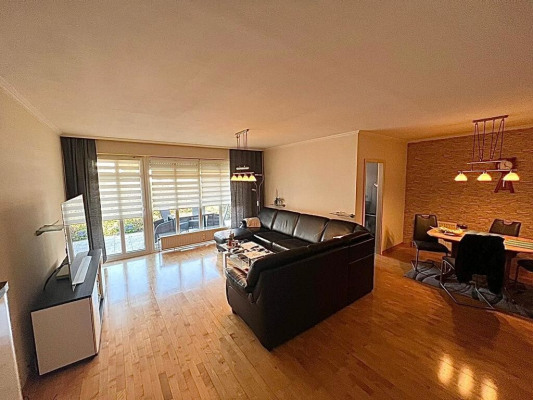 Wohn - und Essbereich