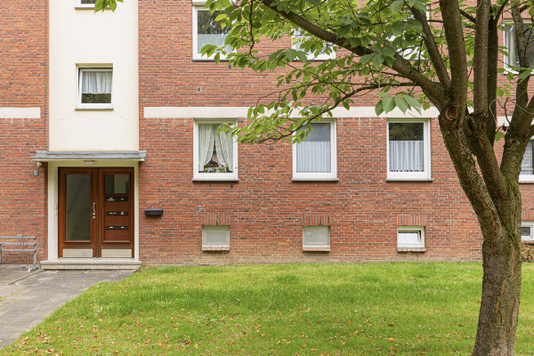 Blick zur Wohnung in Hochpaterre